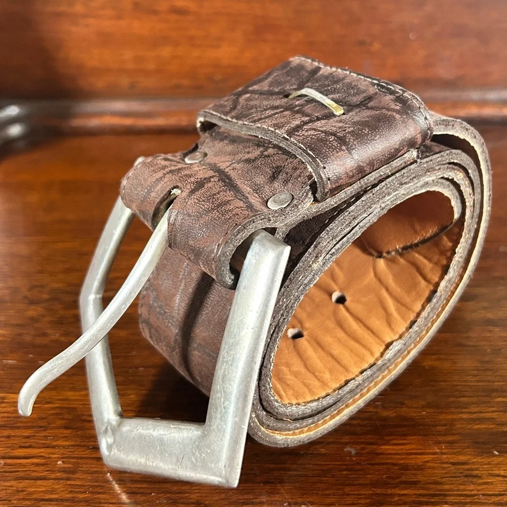 MZ ACCESSORIES OF NEW YORK Gator Print Geometric Buckle Wide Belt